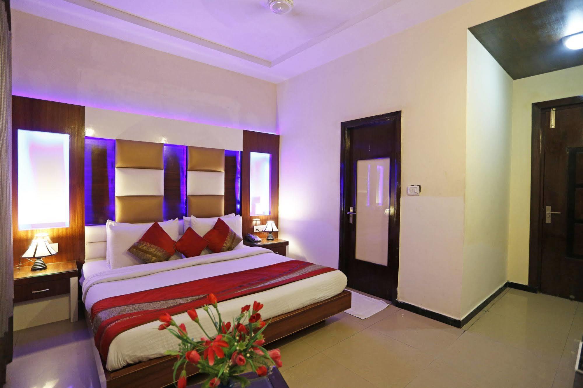 Hotel Star Plaza@New Delhi Railway Station Luaran gambar